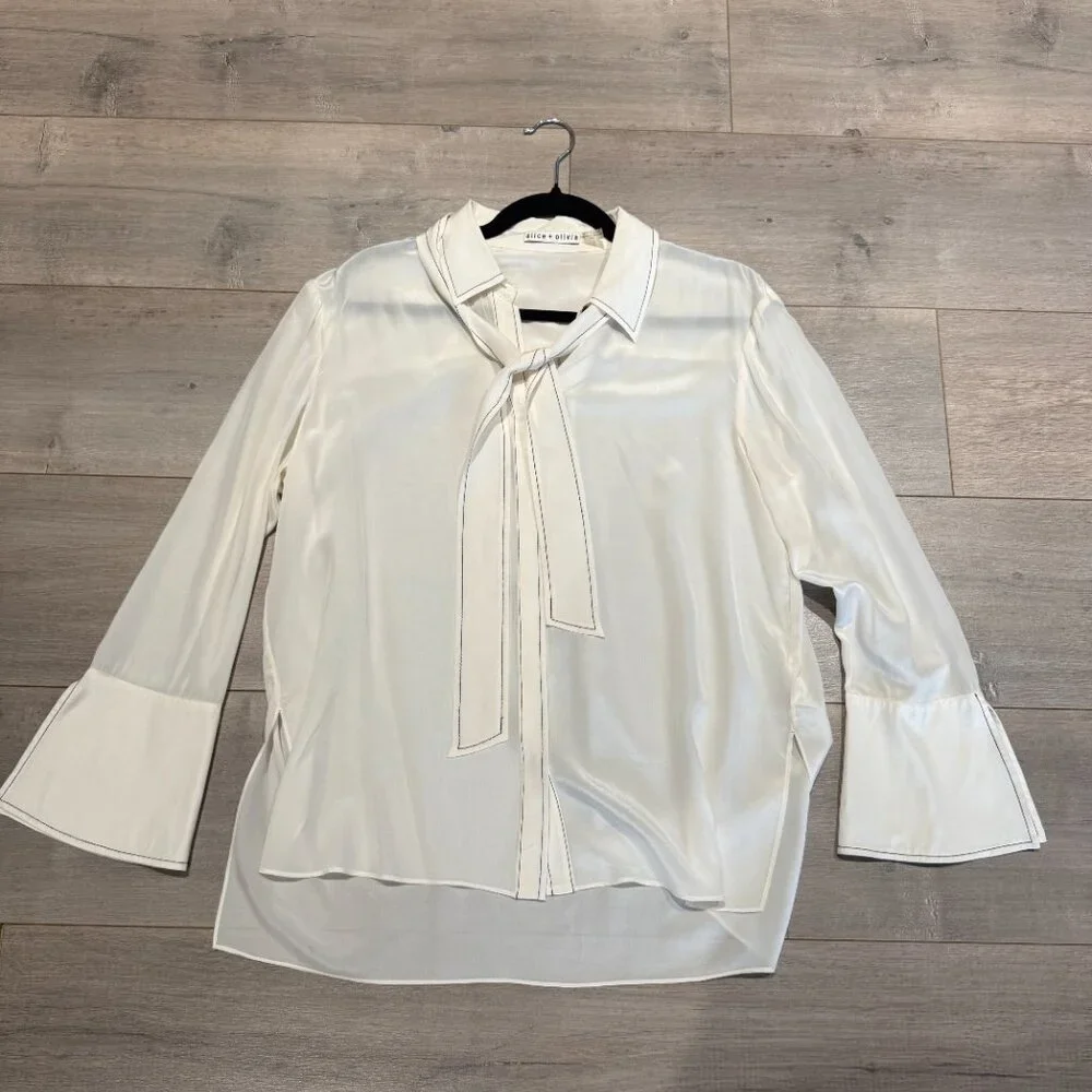 Alice + Olivia Ivory Blouse with Tie Detail - Picture 9 of 13